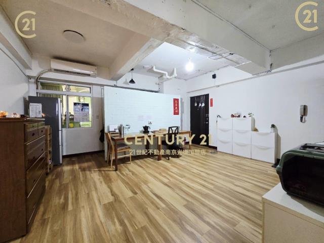 南京三民歌林美3房~車可排