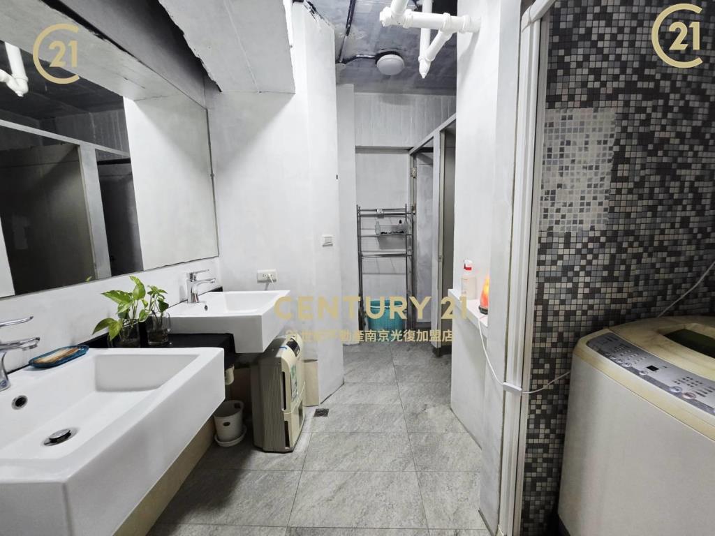 南京三民歌林美3房~車可排