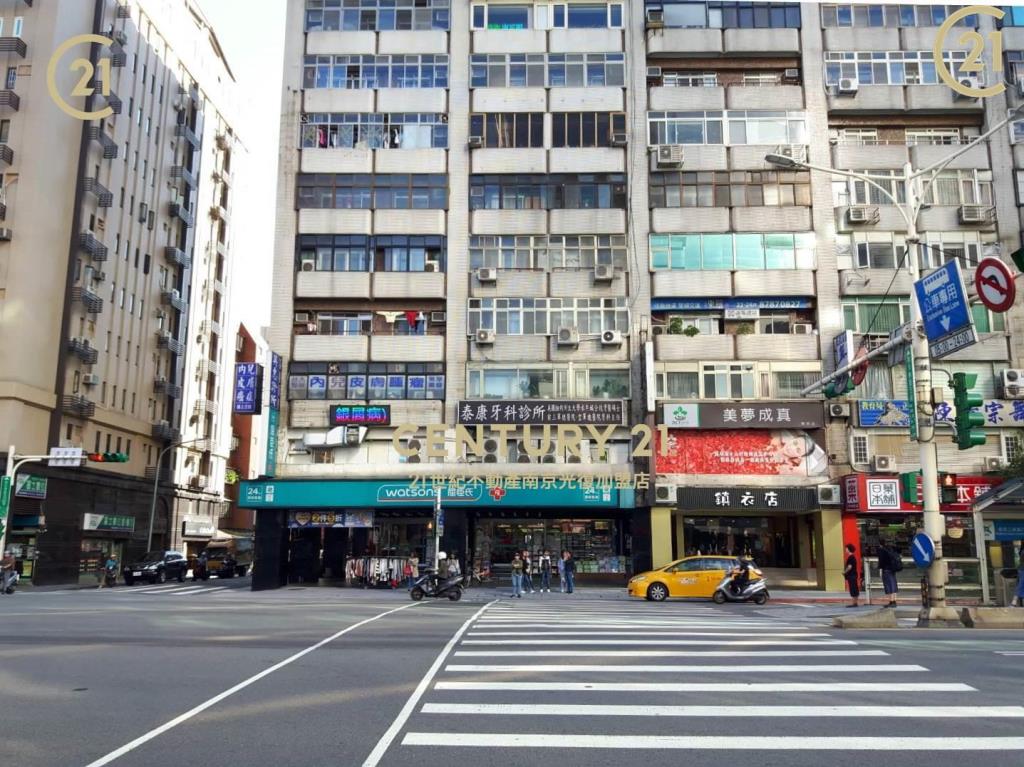 南京三民歌林美3房~車可排