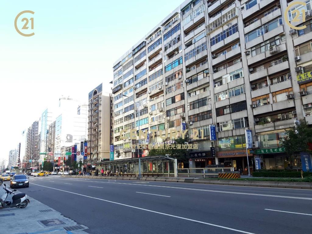 南京三民歌林美3房~車可排