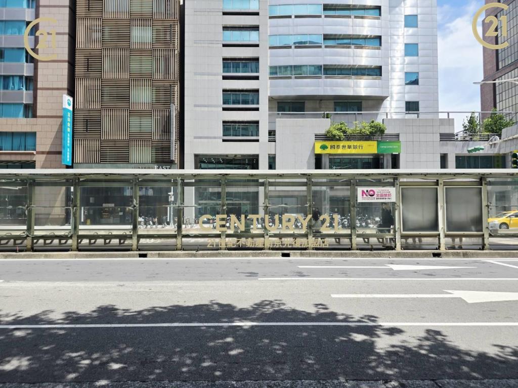 南京三民歌林美3房~車可排