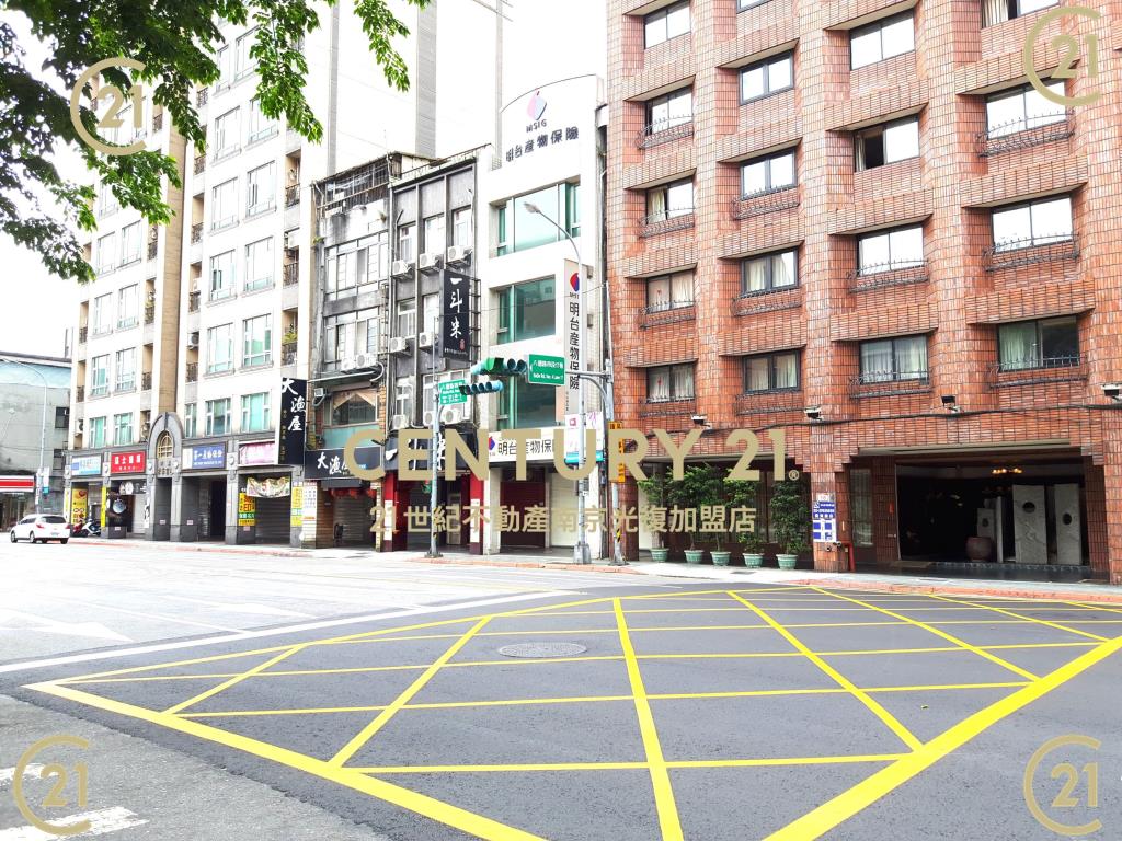 八德光復大馬路金店~坡車