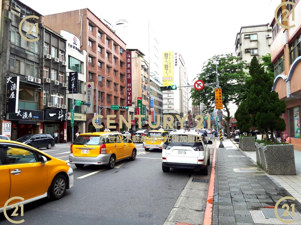 八德光復大馬路金店~坡車