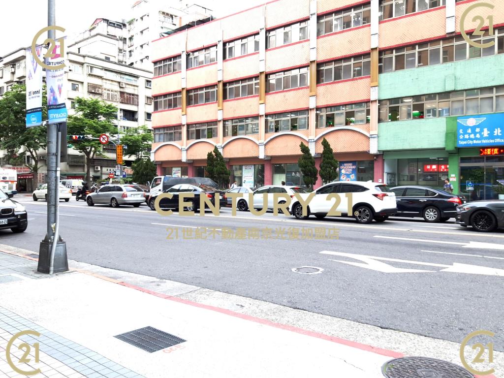 八德光復大馬路金店~坡車