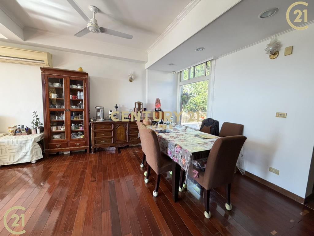 瑞士山莊典雅透天