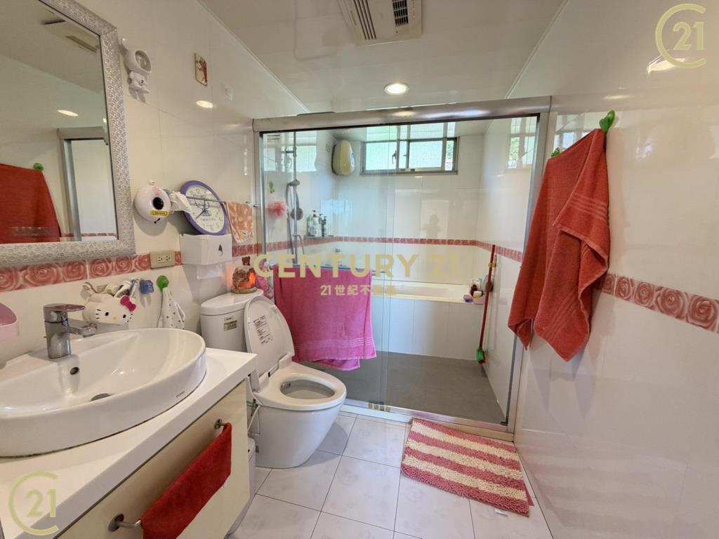 瑞士山莊典雅透天