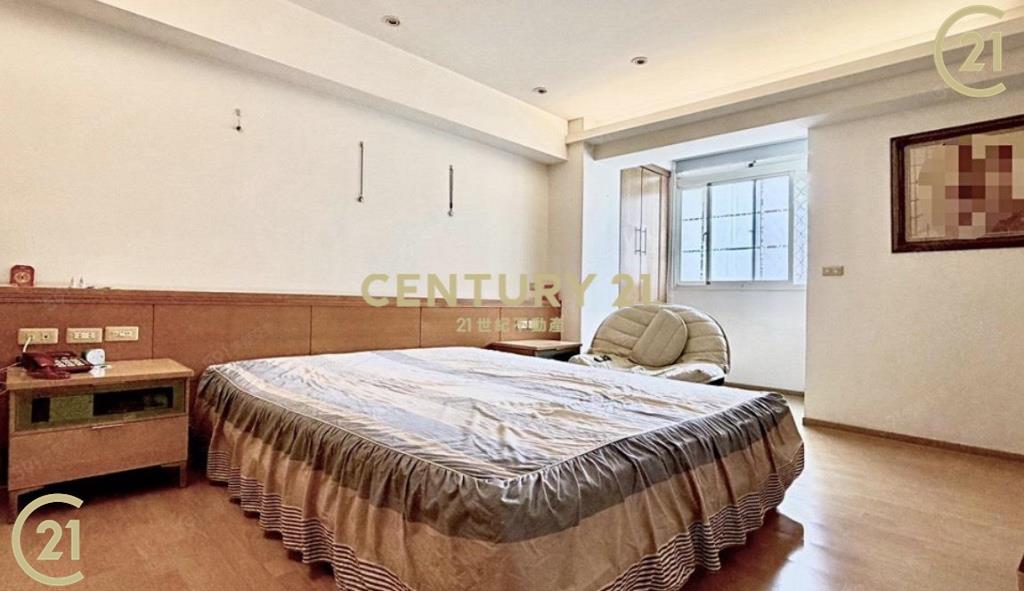 琴韻園邊間電梯華廈