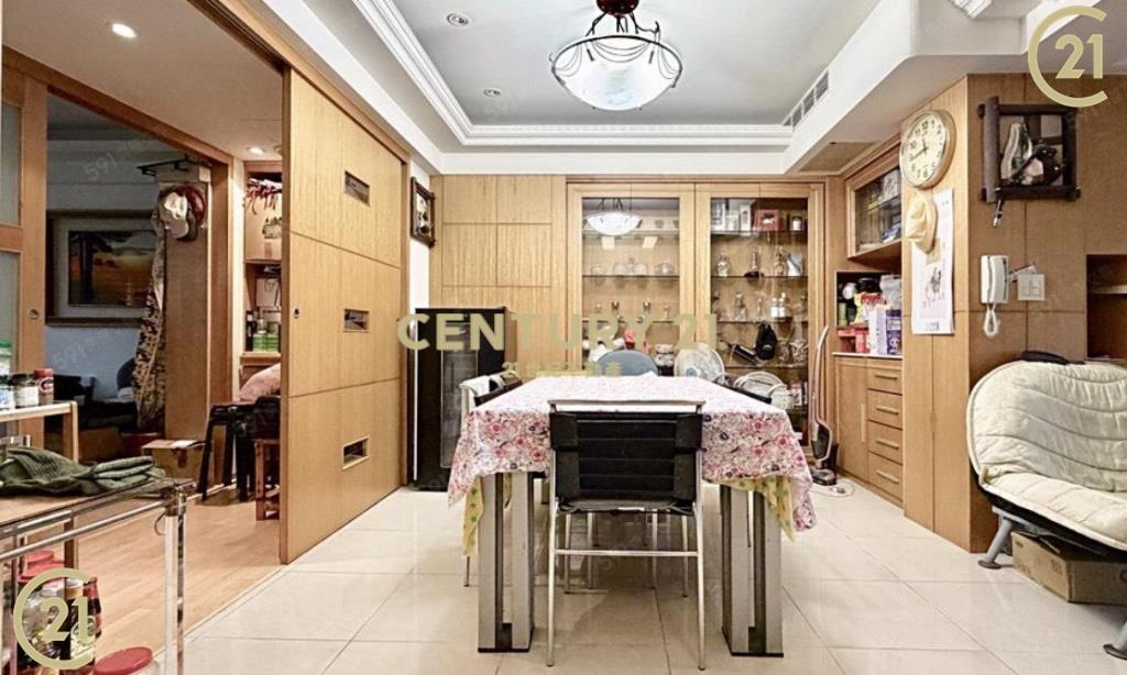 琴韻園邊間電梯華廈