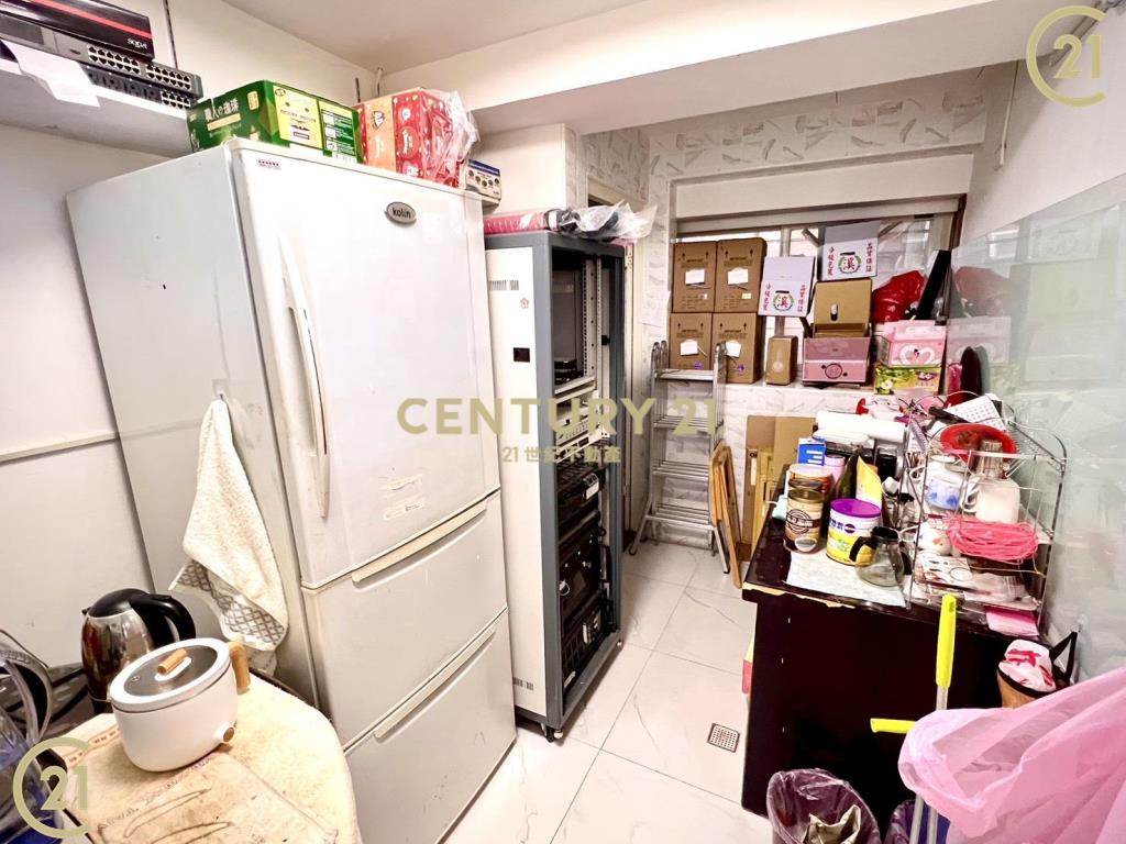 喜來登精美四房大廈