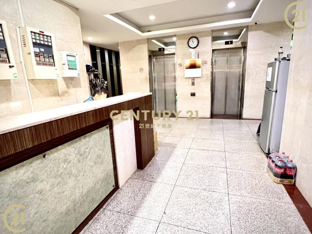 喜來登精美四房大廈