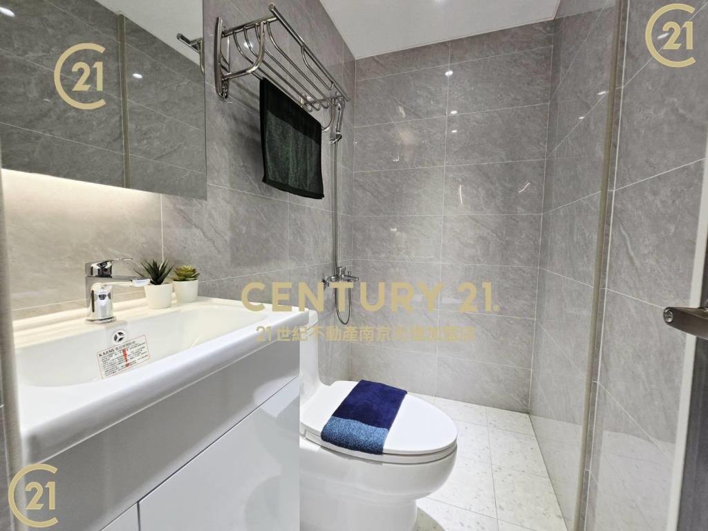 麗山國中美妝一樓~門前可停車