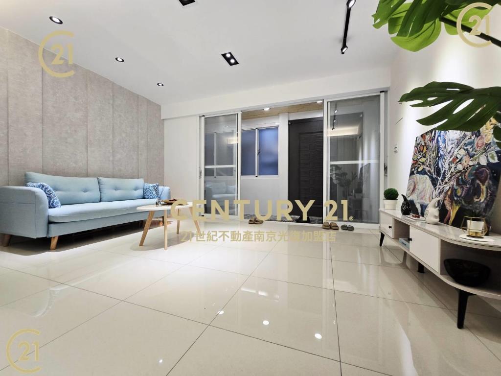 麗山國中美妝一樓~門前可停車