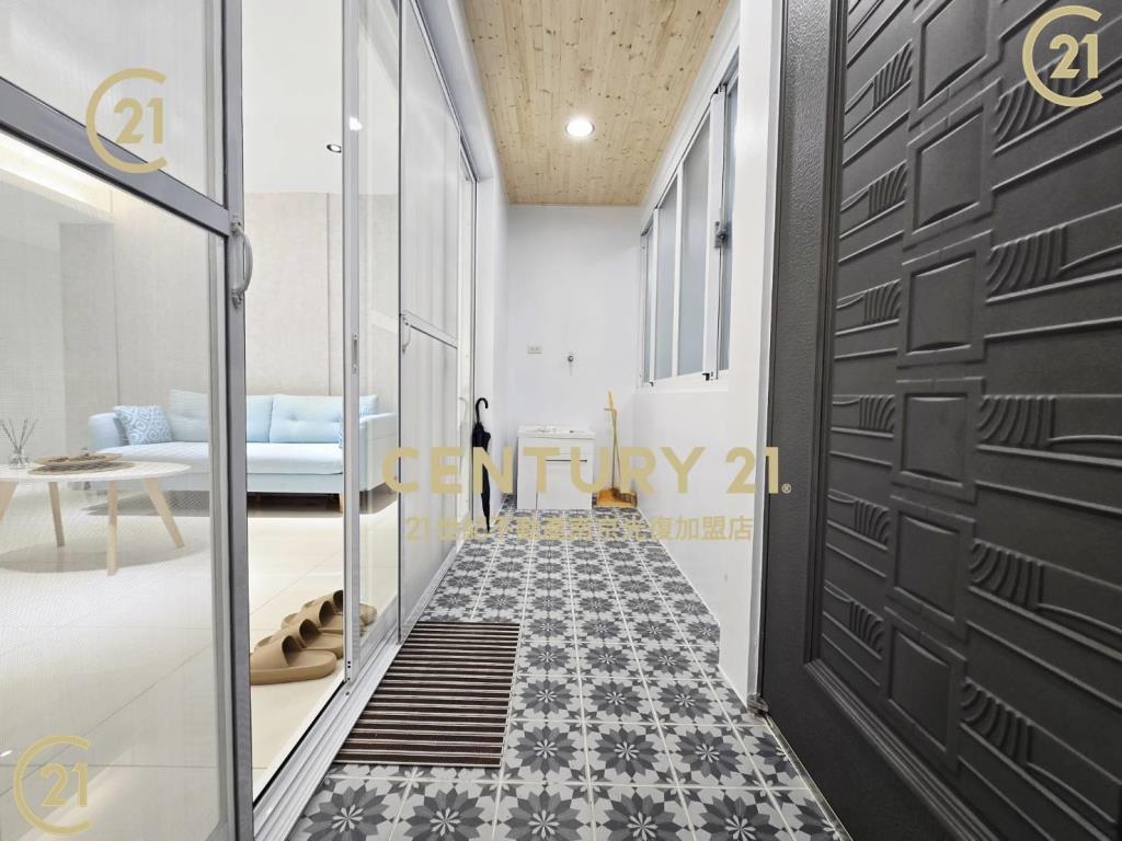 麗山國中美妝一樓~門前可停車