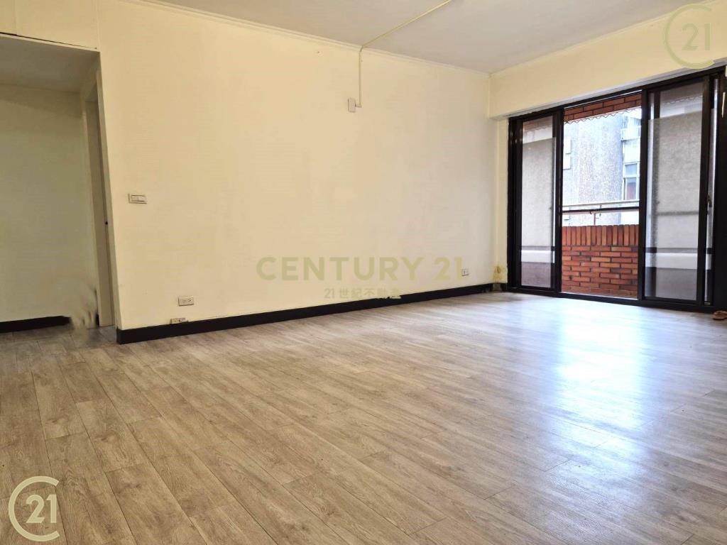 超低公設芝蘭華廈三房