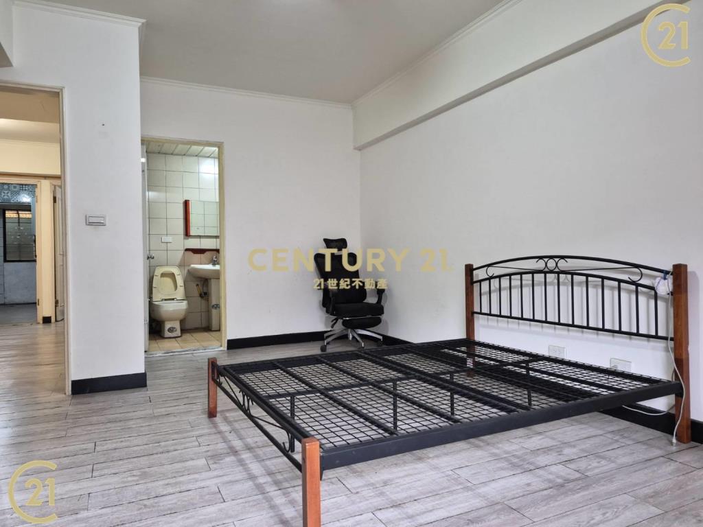 超低公設芝蘭華廈三房