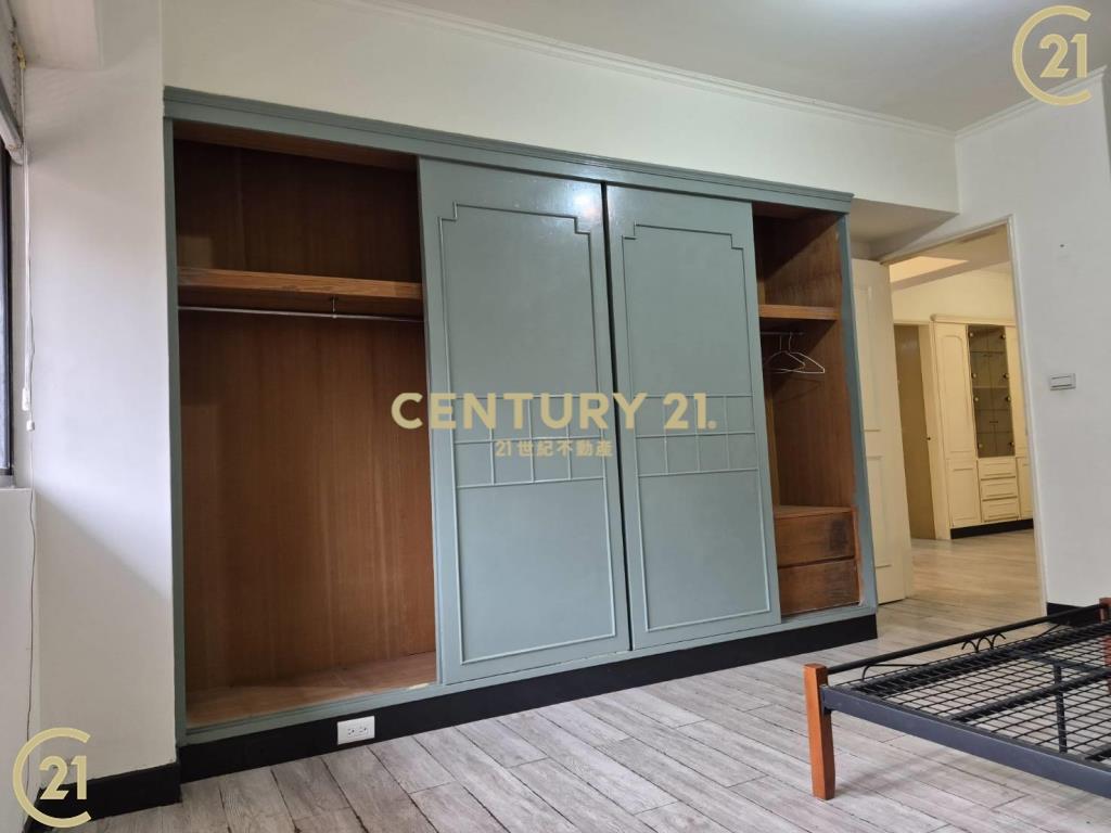 超低公設芝蘭華廈三房