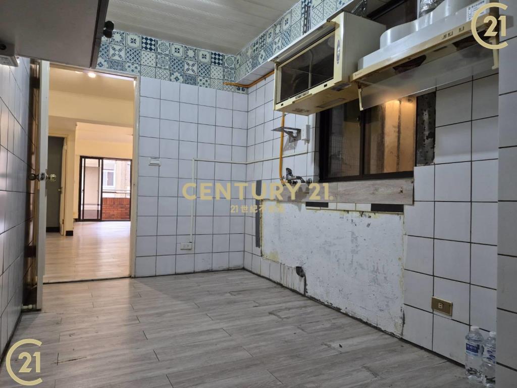 超低公設芝蘭華廈三房