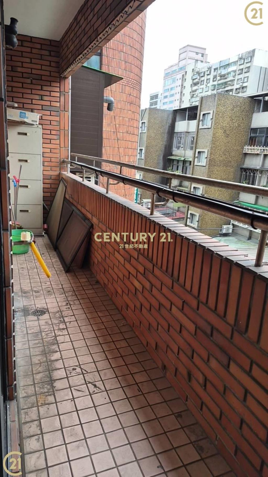 超低公設芝蘭華廈三房