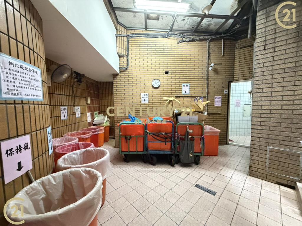 鴻運高樓邊間美宅