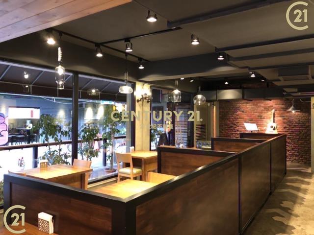 松山稀有角間餐廳店面