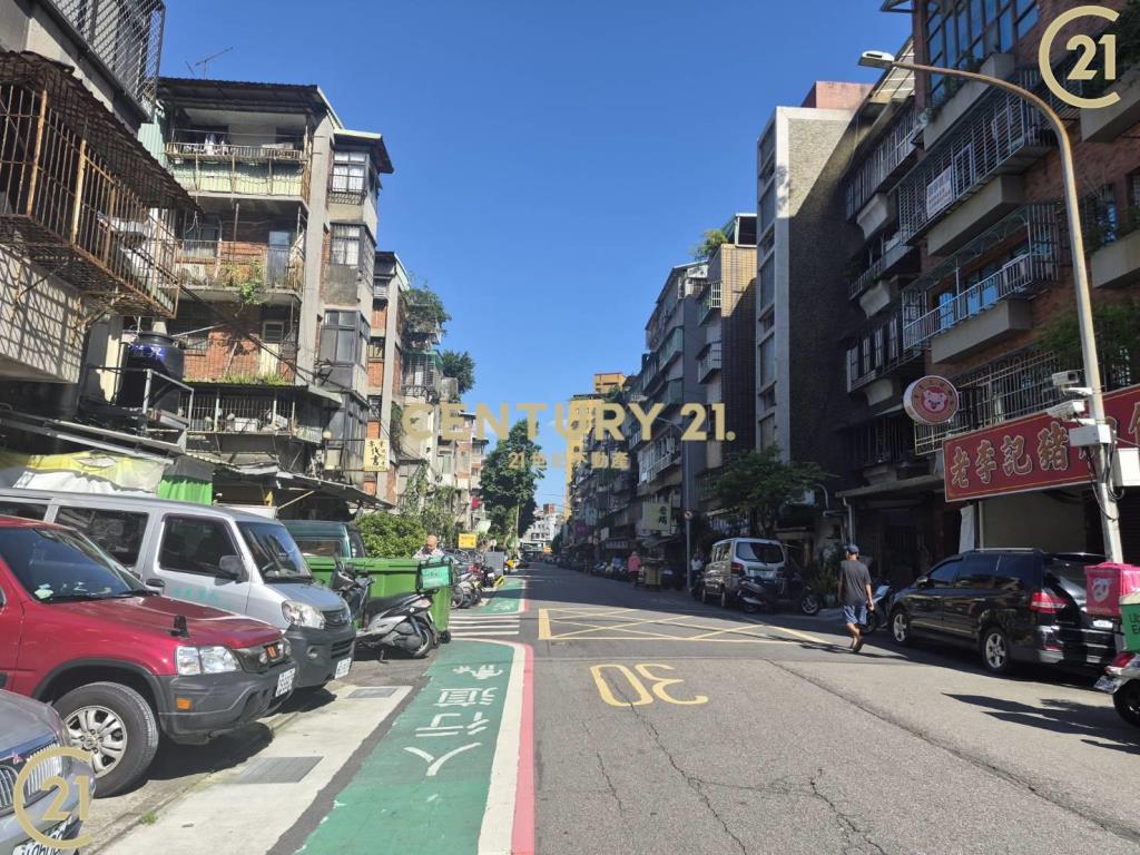 南機場黃金三樓