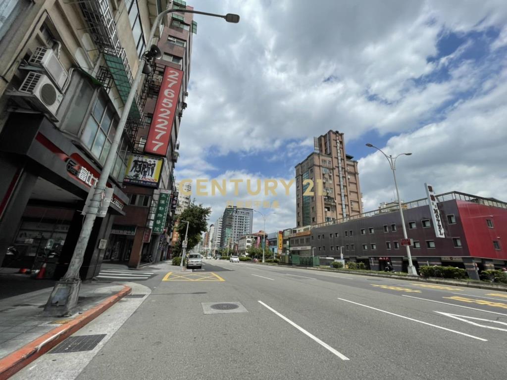 正南京東路面寬金店面