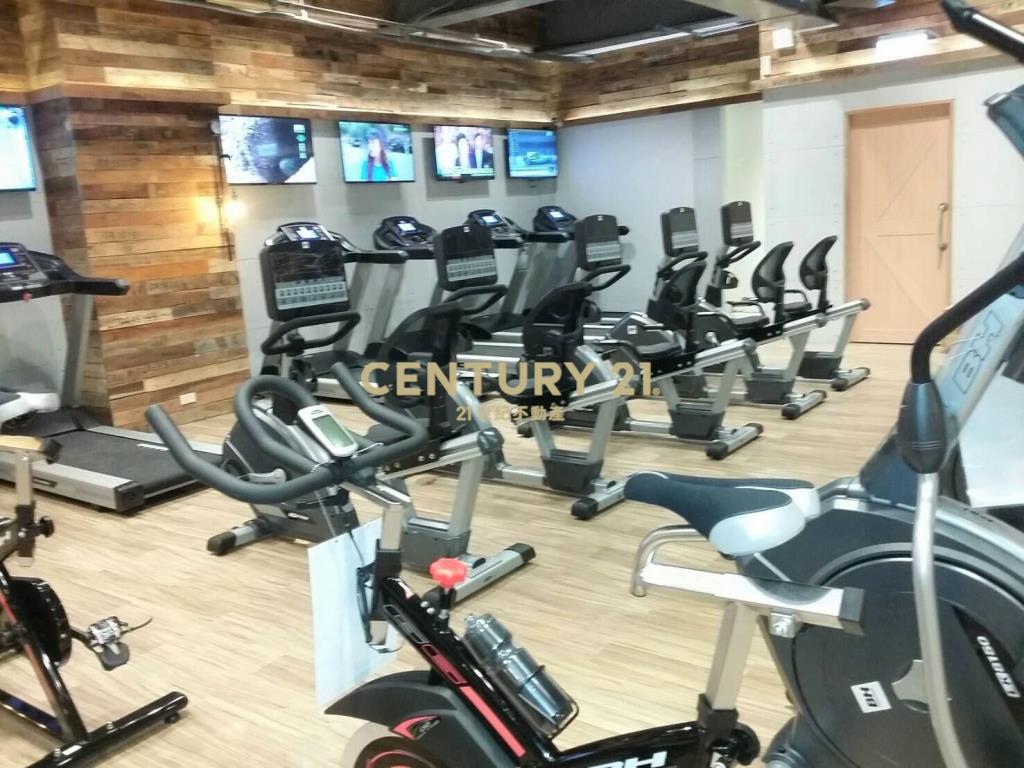 內湖捷運收租金雞母