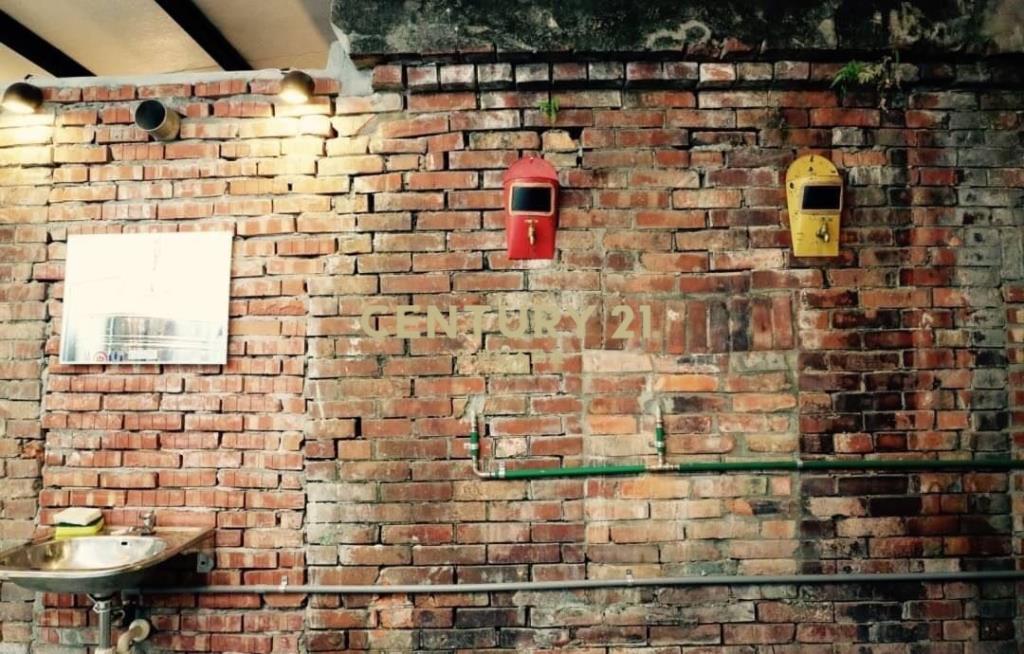 三和夜市人潮1樓