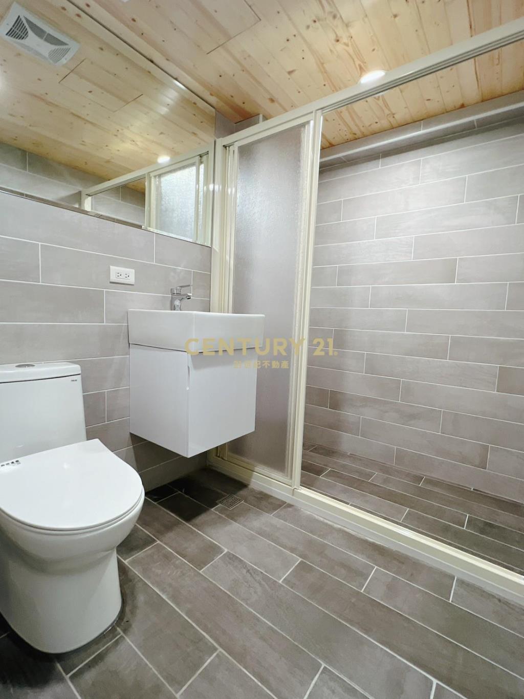 三民捷運電梯收租屋