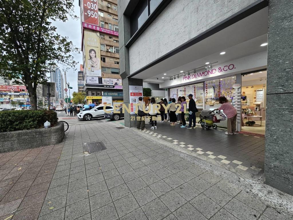 忠孝東路三角金店