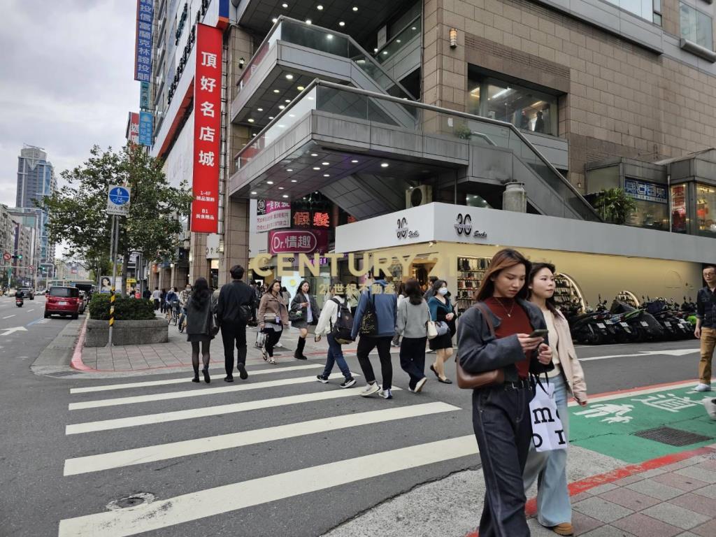 忠孝東路三角金店