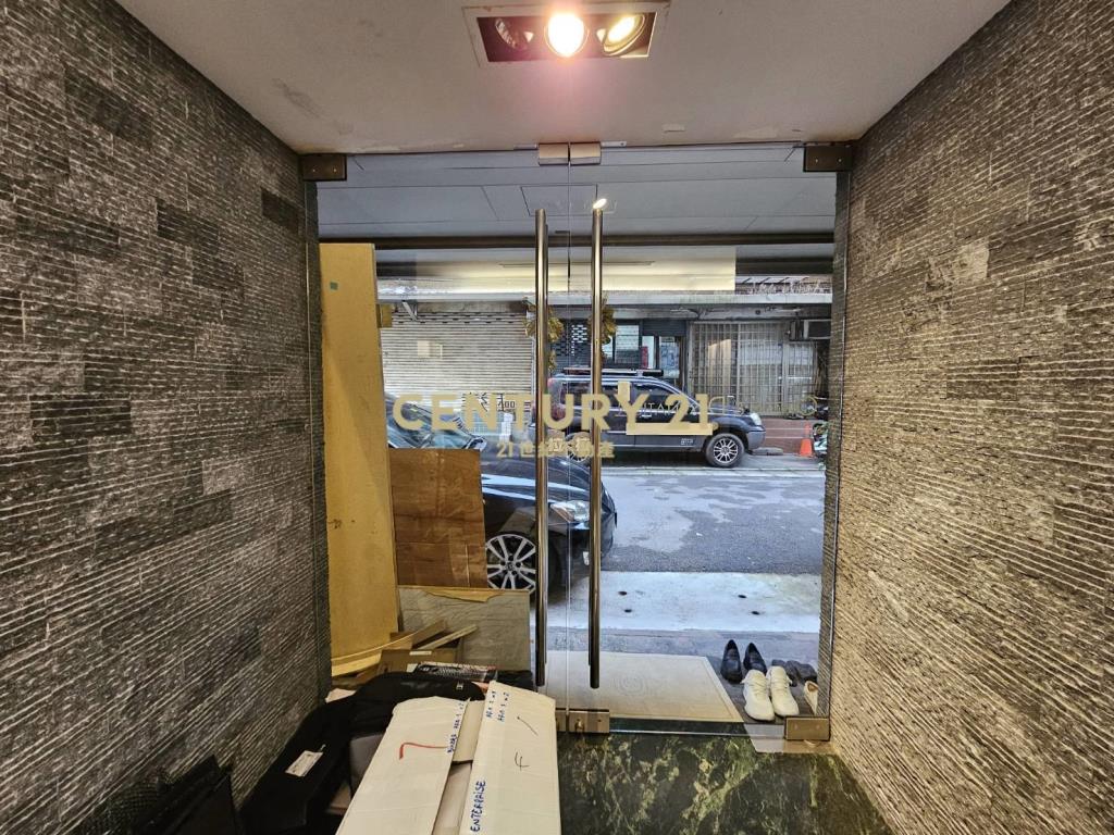 民生鑽石金店面