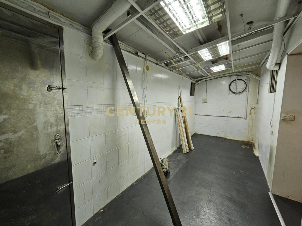 民生鑽石金店面