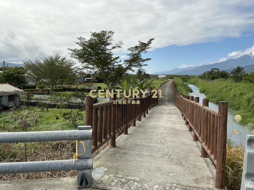 花蓮壽豐車站旁農地