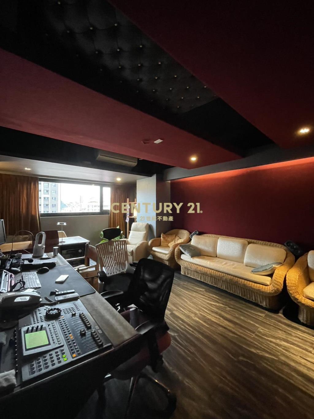 八德路三段純辦有車位