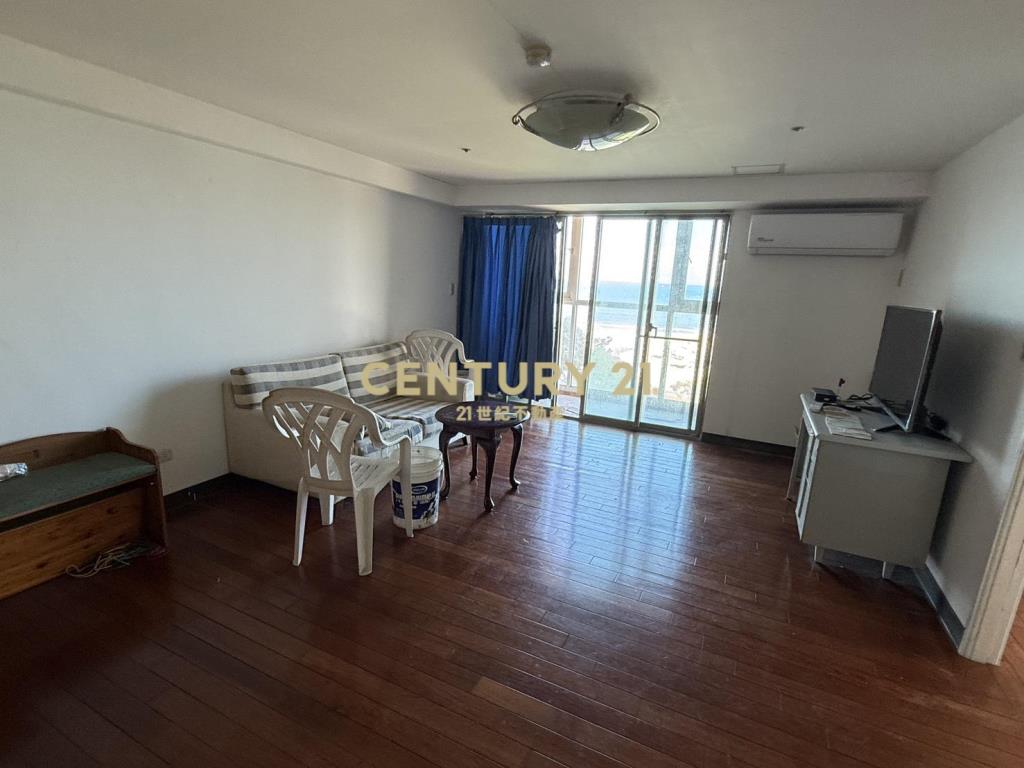 萬里翡翠海景兩房