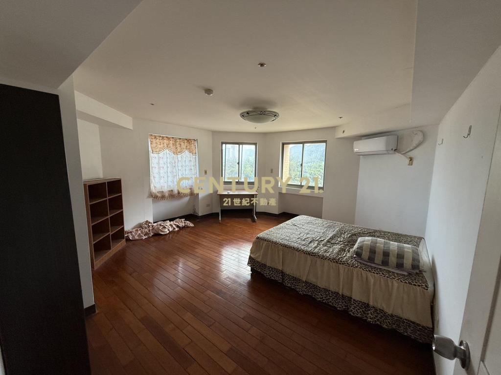 萬里翡翠海景兩房