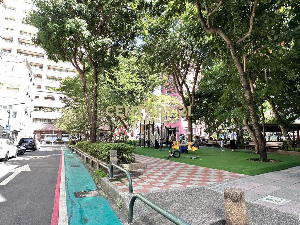 南京三民公園旁3房