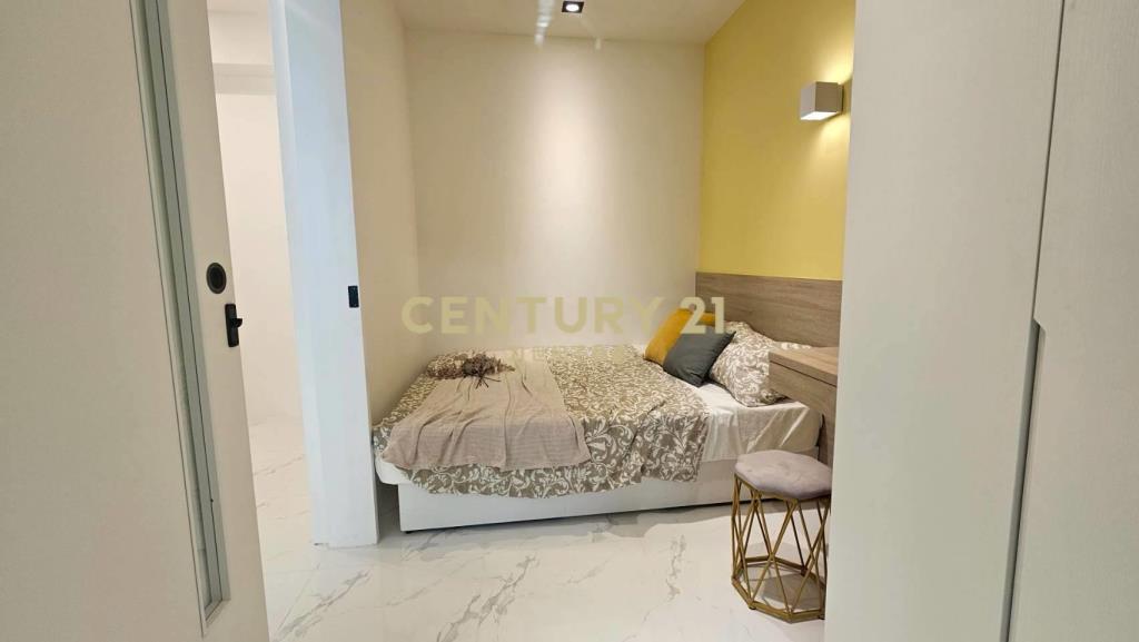 西湖捷運低總價兩房