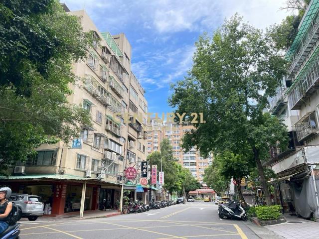 新中街東社市場攤位