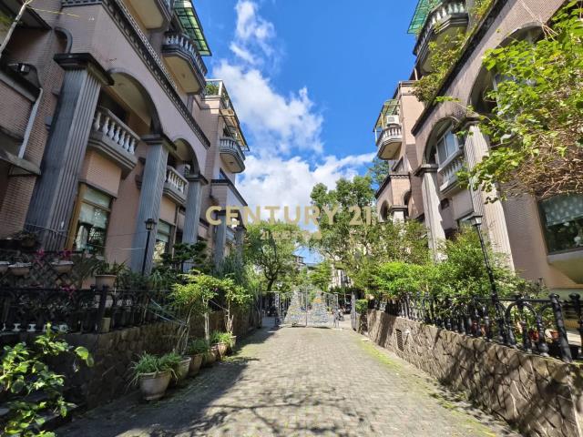 汐止瓏山林豪邸