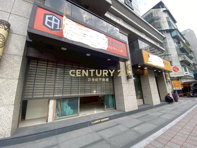 泰無限三角窗金店