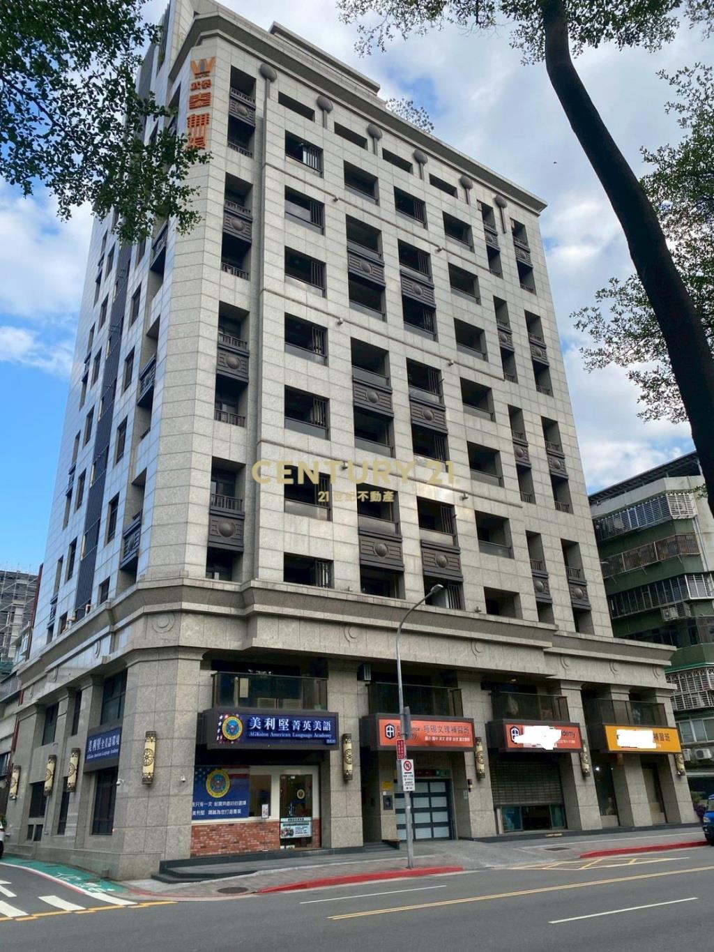 泰無限1+2F金店面