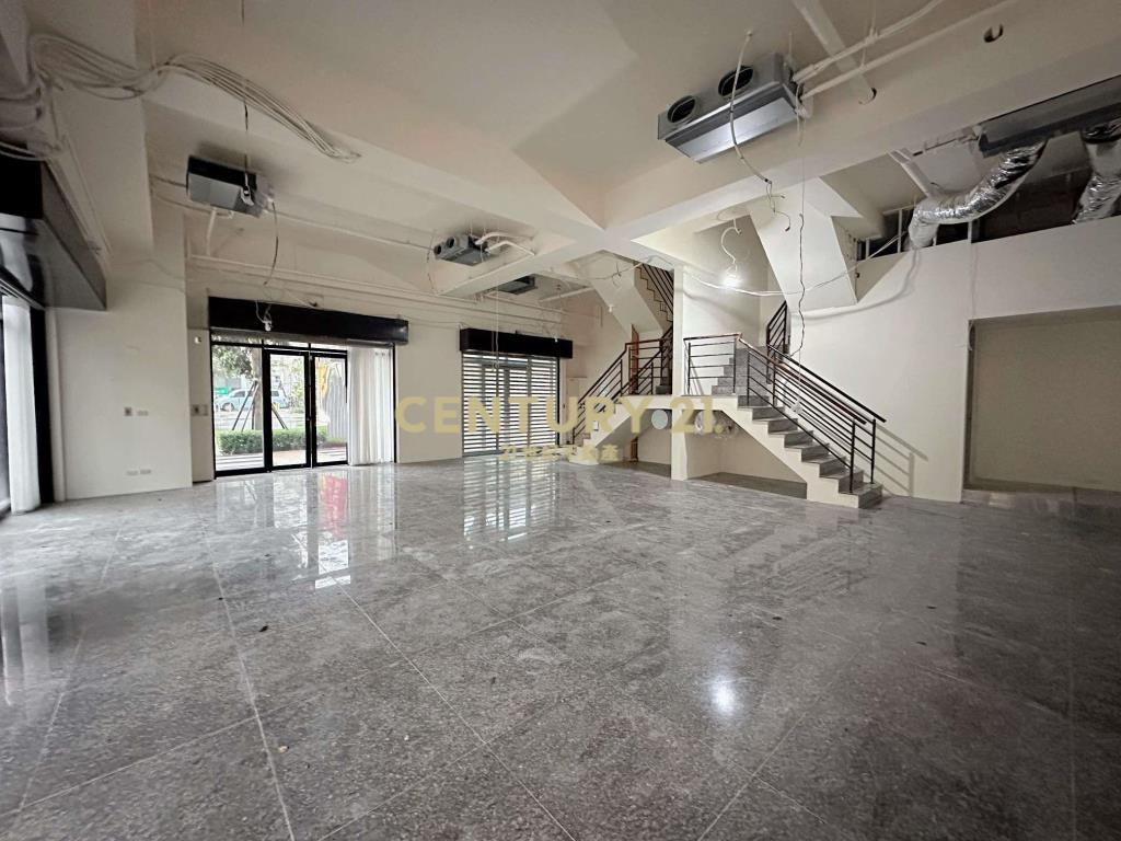 台大三角窗捷運金店王