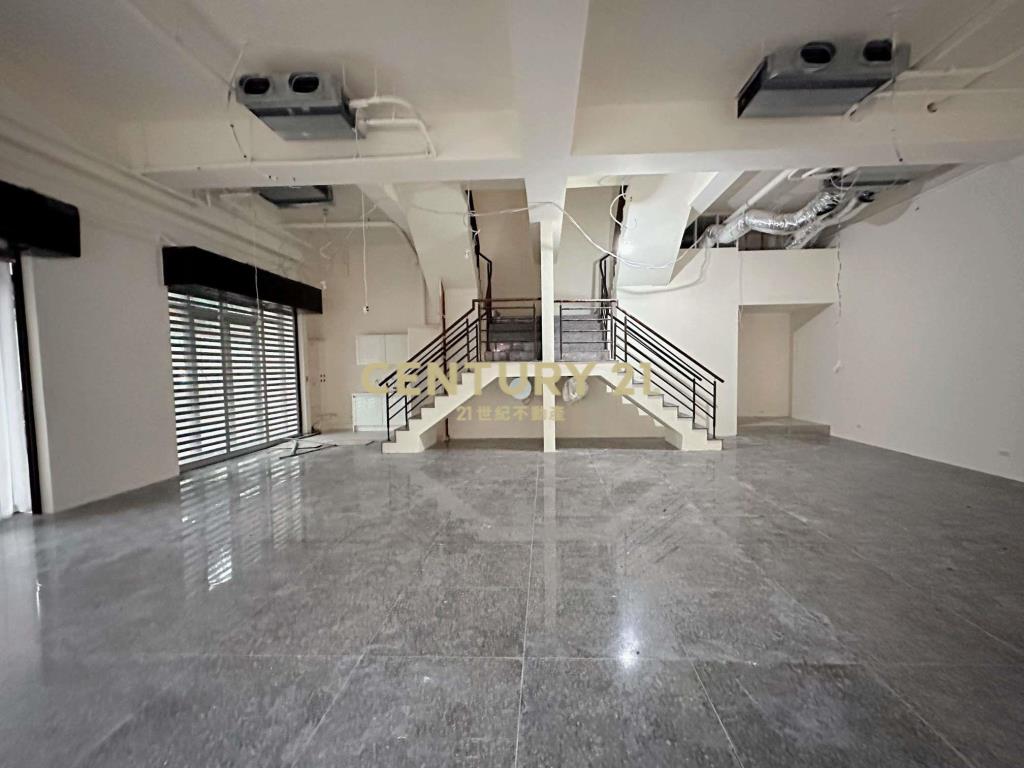 台大三角窗捷運金店王