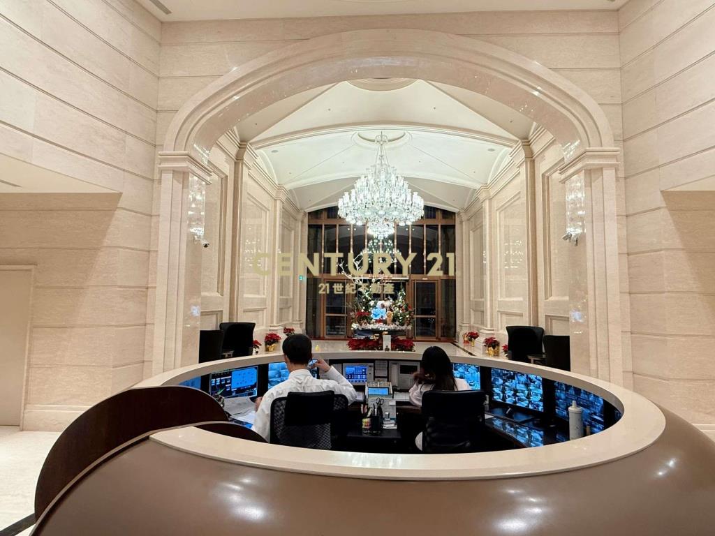 台大三角窗捷運金店王