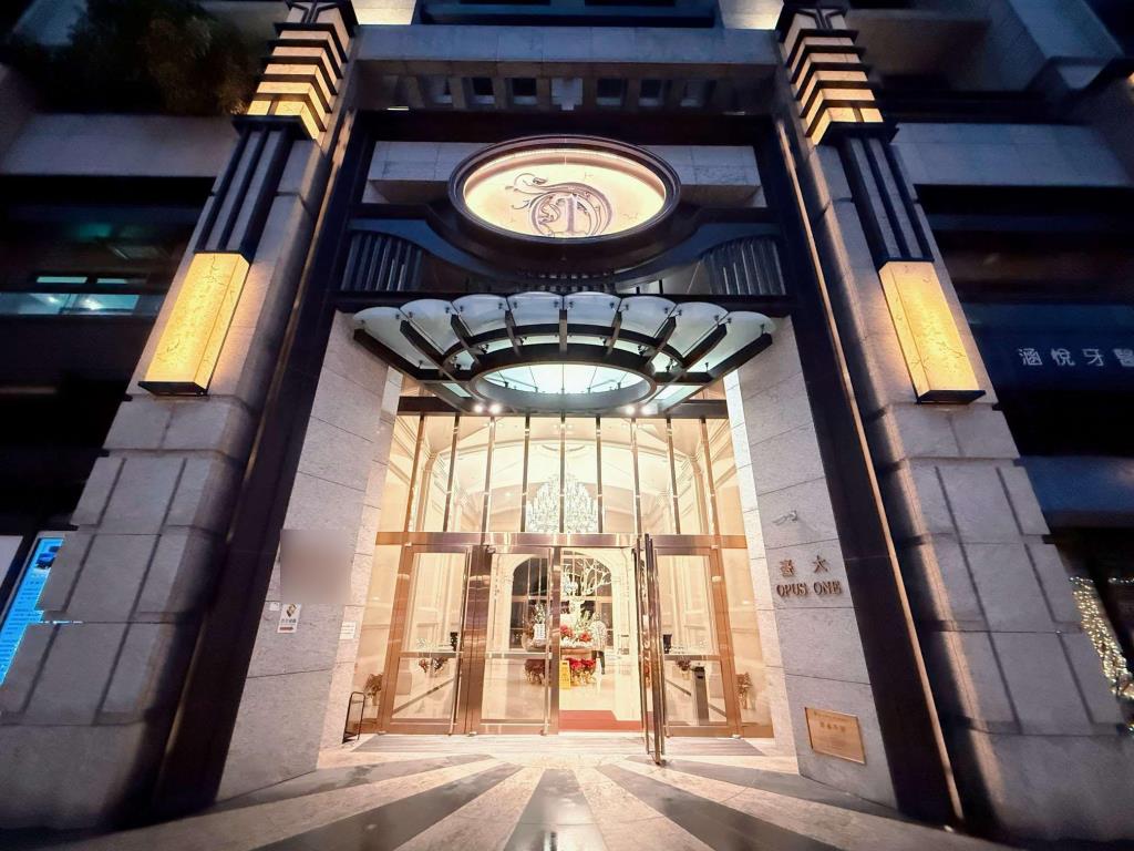 台大三角窗捷運金店王