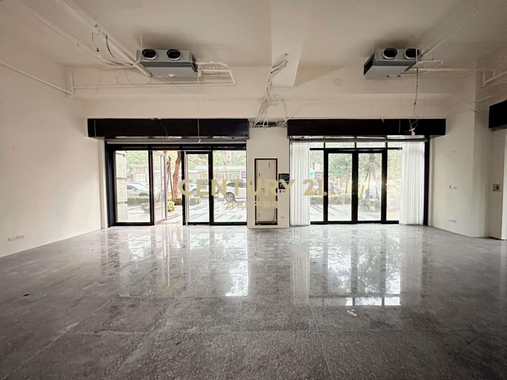 台大三角窗捷運金店王