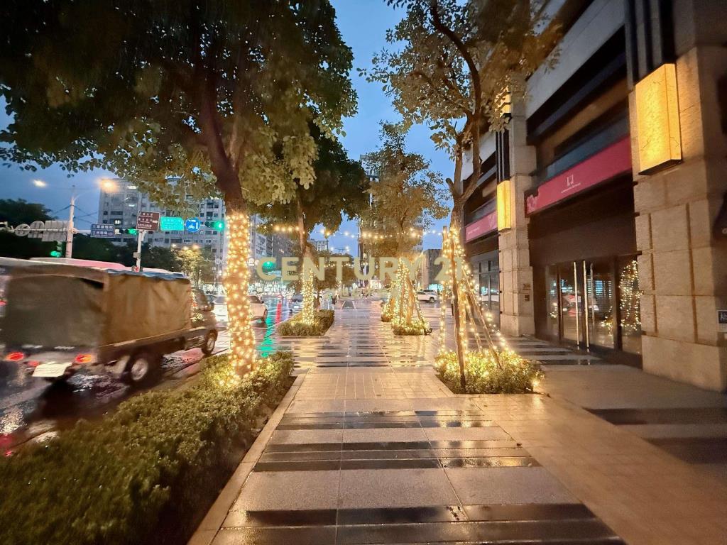 台大三角窗捷運金店王