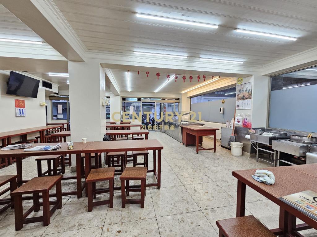 圓環金雞母壹樓